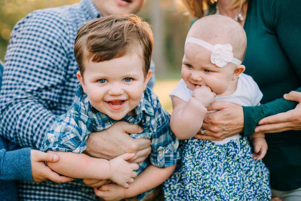 Ten Tips For A Successful Fall Family Photo Session